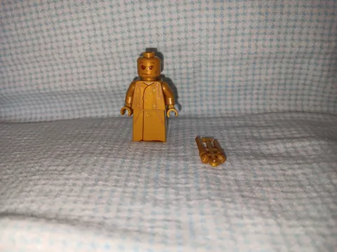 LEGO Harry Potter Genuine Gold Lord Voldemort Minifigure 20th Anniversay 76389