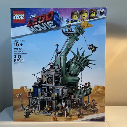 LEGO The LEGO Movie 2: Welcome to Apocalypseburg! (70840) Sealed US SELLER