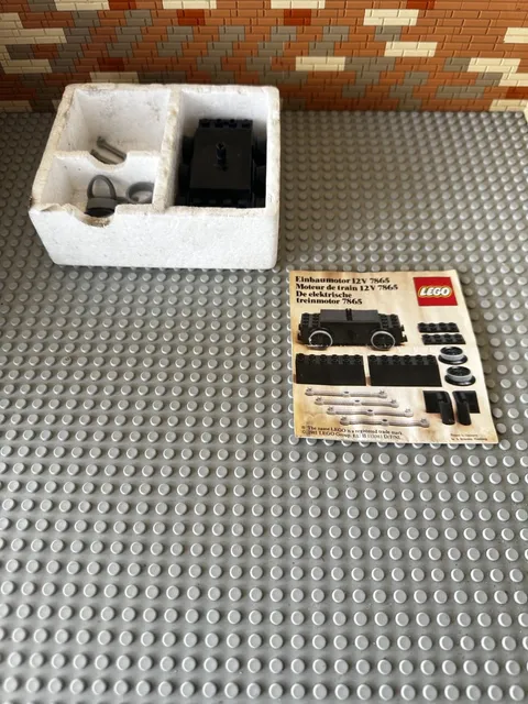 (L-2) LEGO ® railway engine 7865 black part original packaging