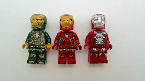 LEGO Avengers 76125 1 Iron Man & 2 Suits Minifigures Minifigs *No Accessories*