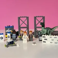 LEGO Jurassic Park World Minifigures & Pieces LOT! RARE FIGURES