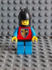 Lego 6061 - Axe Crusader Minifigure - Used