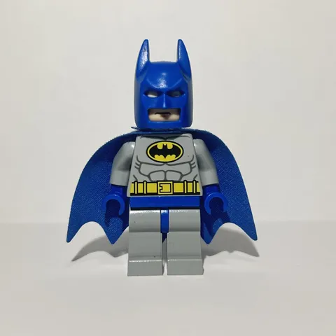 LEGO Batman Light Bluish Gray Suit Minifigure sh0025a DC Super Heroes Genuine
