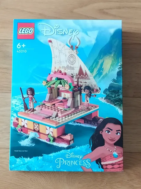 LEGO 43210 DISNEY PRINCESS 43210 MOANA’S WAYFINDING BOAT NEW Sealed