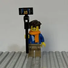 LEGO NINJAGO Movie CMF Jay Walker Selfie Minifigure 71019-7 Genuine Complete
