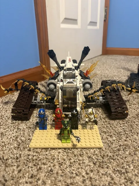 LEGO Ninjago Ultra Sonic Raider