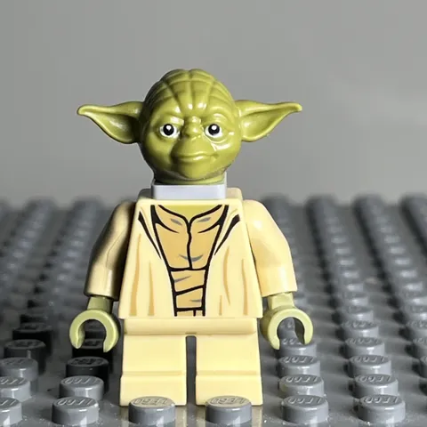 LEGO Jedi Master Yoda Minifigure Olive Green sw0471 from Set 75017 - 3C