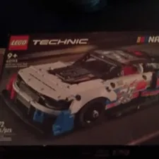 LEGO Technic NASCAR Next Gen Chevrolet Camaro 42153 672pc Set