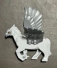LEGO Harry Potter Buckbeak Hippogriff Figure - Gray Printed Wings (4758)