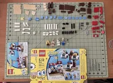 LEGO SpongeBob SquarePants Glove World Set 3816 Used Complete W/ Instructions