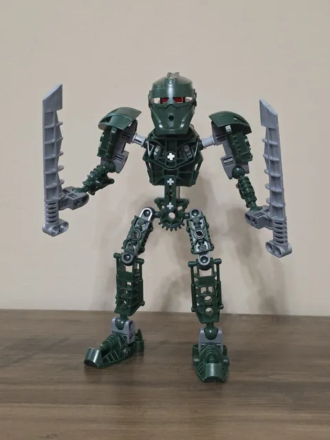 LEGO BIONICLE: Toa Metru - Toa Matau (8605) Complete With Minor Substitution