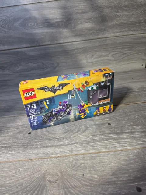 DC Super Heroes Lego 70902 Catwoman Catcycle Chase  (Sealed) Batman Movie