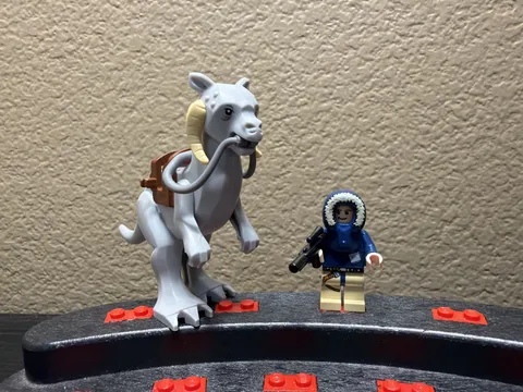 LEGO Star Wars  HAN SOLO Minifigure  + TAUNTAUN  7749 7879 Hoth Echo Base B6
