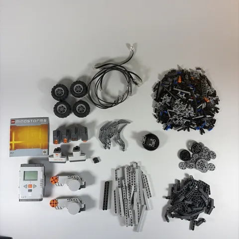 LEGO Mindstorms NXT Large Bulk Lot of Parts Bricks Motors Cables Sensors