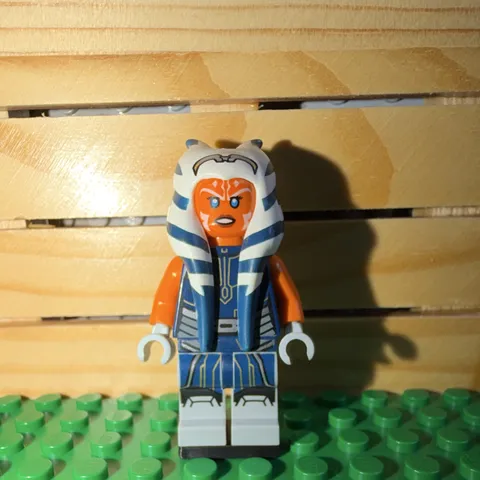 LEGO Star Wars Ashoka Tanu Mini Figure 75283 Darth Maul Collectible