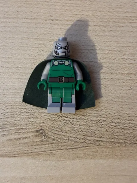LEGO Marvel Dr. Doom Minifigure (No Hood)