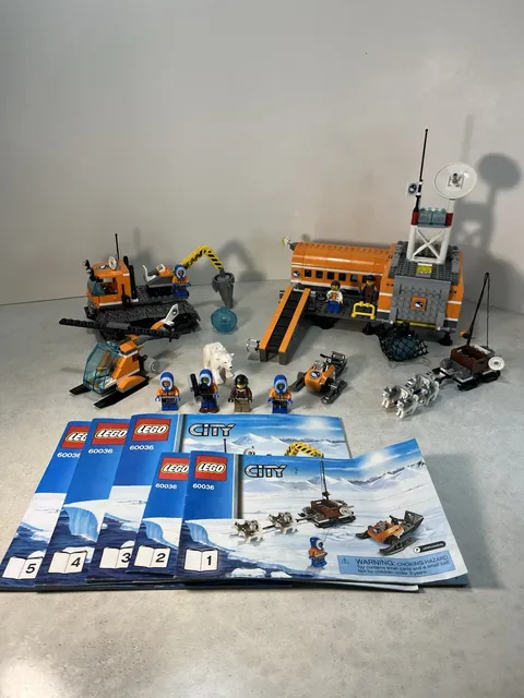 LEGO CITY: Arctic Base Camp (60036), Complete