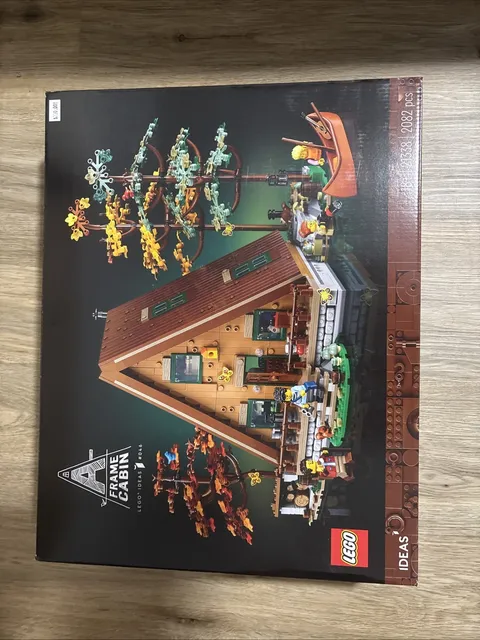 LEGO Ideas: A-Frame Cabin (21338)