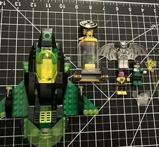 Retired LEGO Set  #76025 Green Lantern vs Sinestro set 99% compete. Read inside!