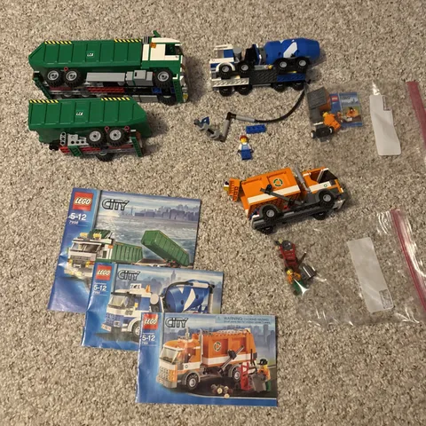 Lego City 7990, 7991, 7998, 5611 Incomplete Sets lot