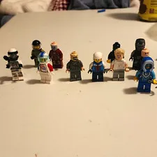 LEGO Minifigures Lot of 10 Assorted Mixed Characters Plastic Minifigure