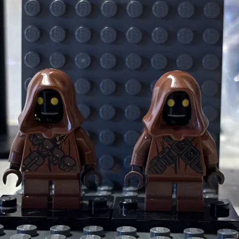LEGO Star Wars Jawa Minifigure Lot of 2 from (75198)(75220)