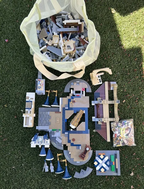 Lego Disney Cinderella Castle - Set 71040 - Incomplete - For Replacement Parts