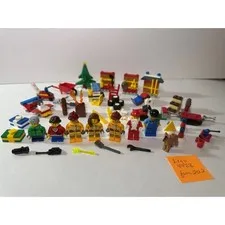 7 figures and 1 dog from set #4428