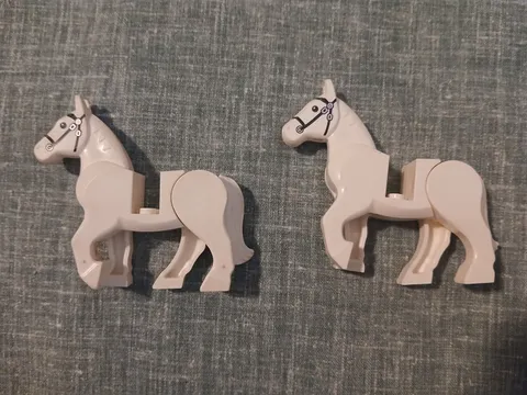 LEGO Castle White Horse Pair Lot 2 Cavalry Knight Mounts Genuine LEGO