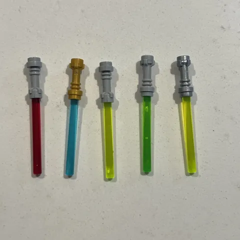 Lego Lot Of 5 Star Wars Trans Neon Yellow Red Blue Lightsabers & Metallic Hilts