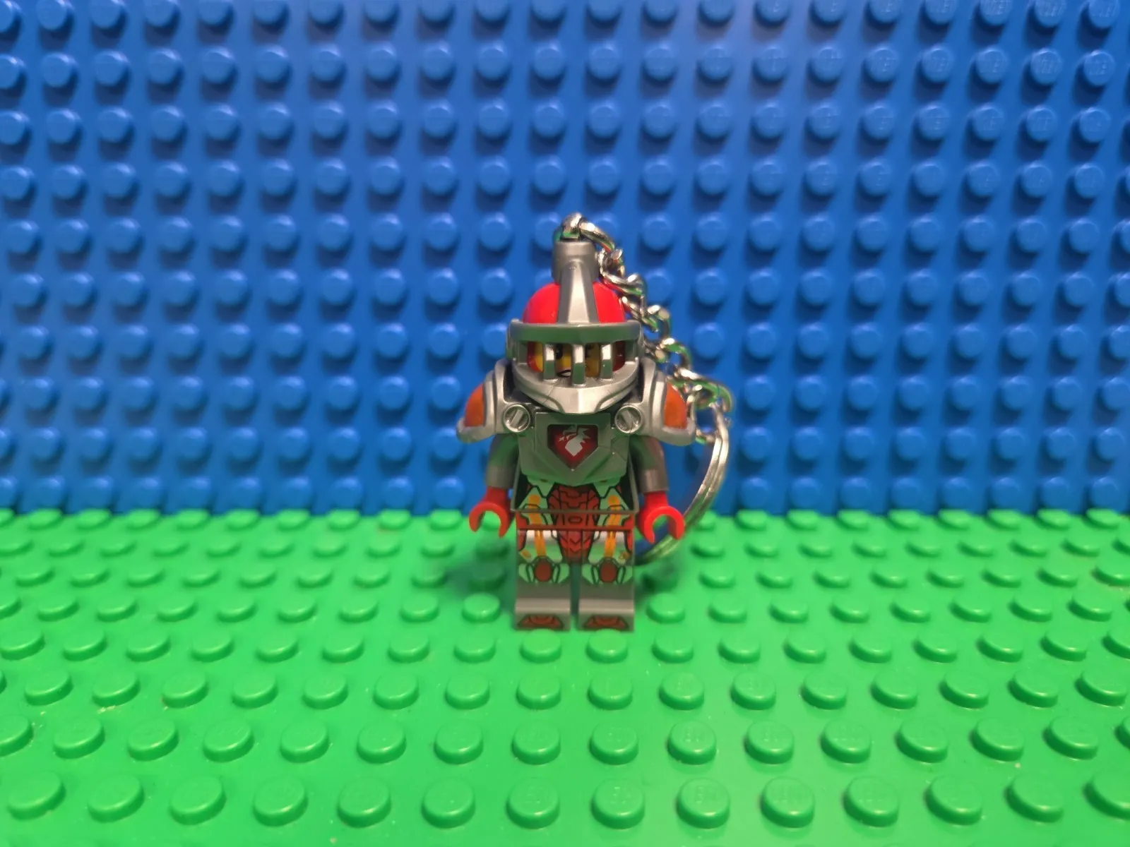Lego Macy Halbert Key Chain Minifigure Nexo Knights 853522 CMF Lot Rare Retired 