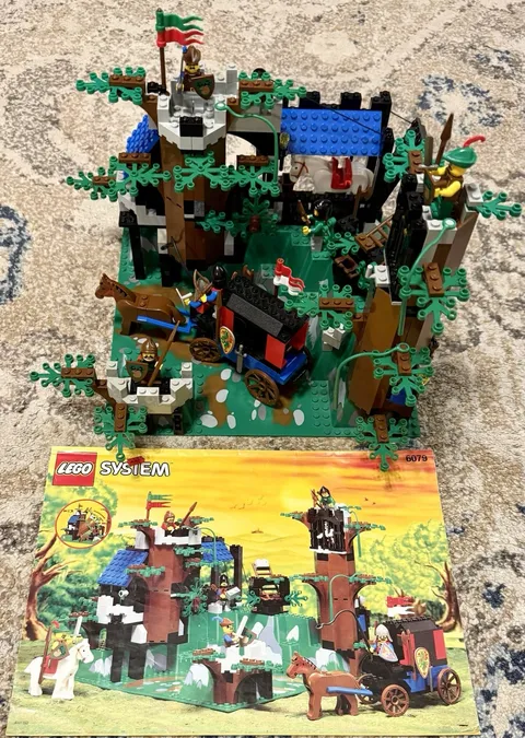 LEGO Dark Forest Fortress 6079 Complete Foresters Robinhood Set And Instructions
