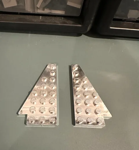 LEGO Naboo Starfighter (10026) Chrome Silver Wedge Wing plates