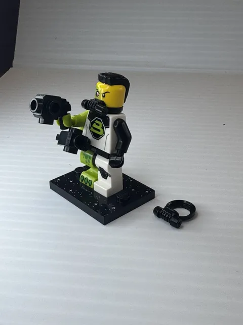 LEGO 71046 Collectible Minifigure Series 26 Space - Blacktron Mutant