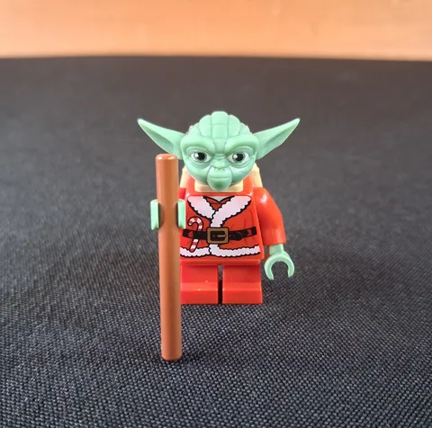 Lego Star Wars Santa Yoda with Backpack Minifigure sw0358