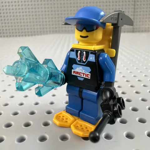 LEGO Arctic Blue Cap Climber Minifigure - arc003
