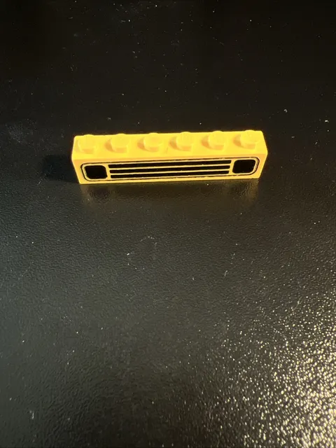 VTG 1970s LEGO Yellow Brick 1 x 6 with Black Car Grille 710 730 382 565 #3009p01