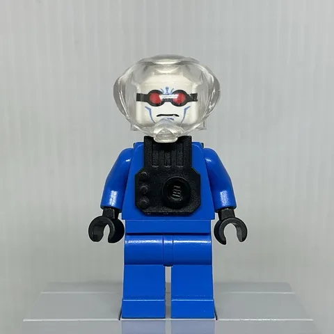 LEGO DC Batman I bat011i Mr. Freeze Bue Outfit Minifigure 7884 Note