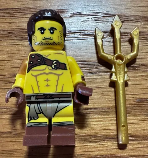 LEGO CMF series 17 ROMAN GLADIATOR minifigure