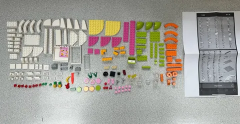 LEGO Friends: Heartlake Juice Bar (41035) Incomplete set W/Manual