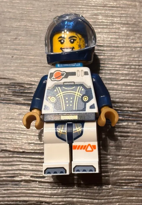 LEGO City Space Astronaut Minifigure cty1692 White Spacesuit Dark Blue
