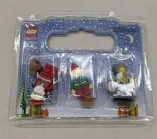 New LEGO Christmas Minifigure Set with Santa, Mrs. Clause & Elf 853606