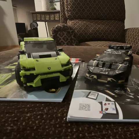 LEGO Lamborghini Urus ST-X & Lamborghini Hura Speed Champions (76899)