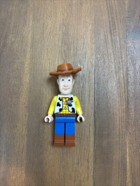LEGO Toy Story Woody Minifigure – Sheriff Woody with Brown Hat