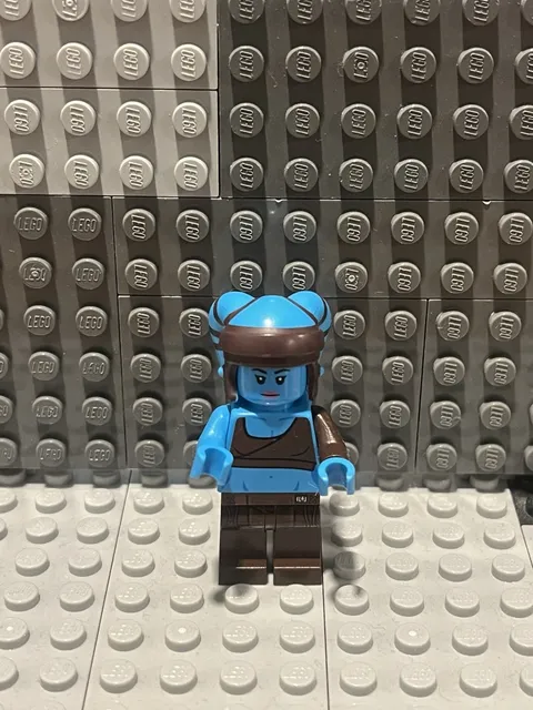 LEGO Aayla Secura Minifigure SW0833 Mint 