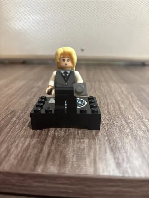 NEW Lego Harry Potter Minifigure - Luna Lovegood, Ravenclaw Vest (hp239) 75966
