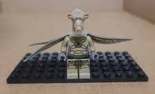 Lego Geonosian Warrior 9491 with Wings Tan Star Wars Minifigure