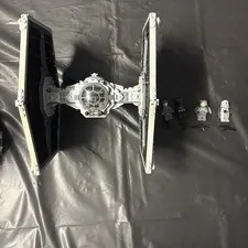 LEGO Star Wars: Imperial Tie Fighter (75211), Complete, 4 Minifigs
