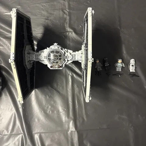LEGO Star Wars: Imperial Tie Fighter (75211), Complete, 4 Minifigs