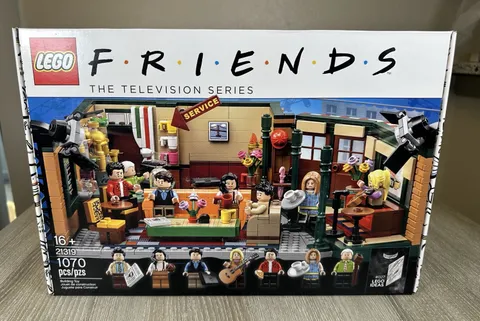 LEGO Ideas 21319 Friends Central Perk TV Show 1070 Pieces New Sealed Retired